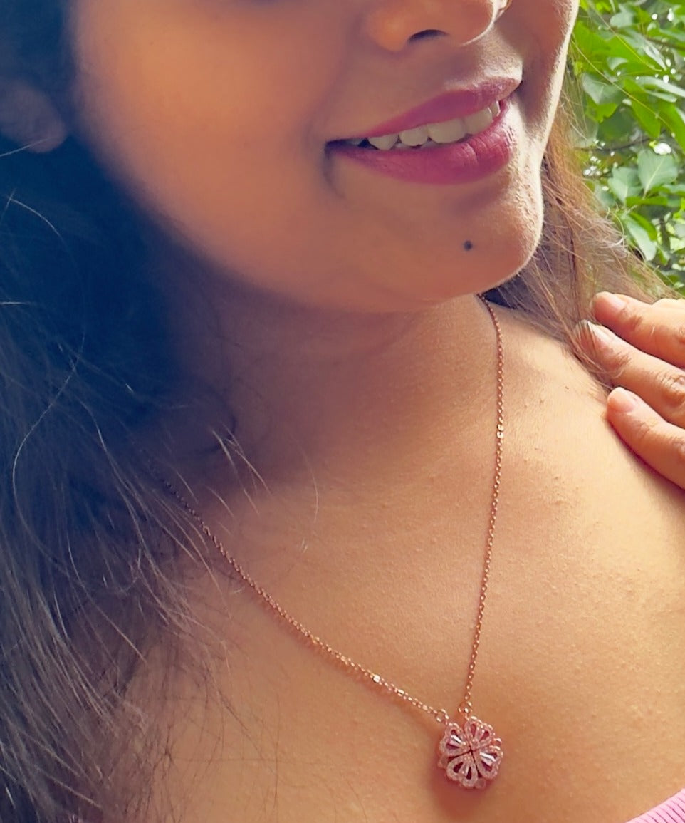 Shining Clover Necklace