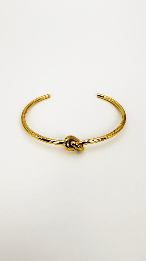 Infinity Knot Bracelet