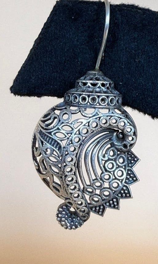 Conch Shell Oxidized Earrings