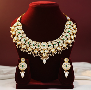 Mahiraa Kundan Necklace set