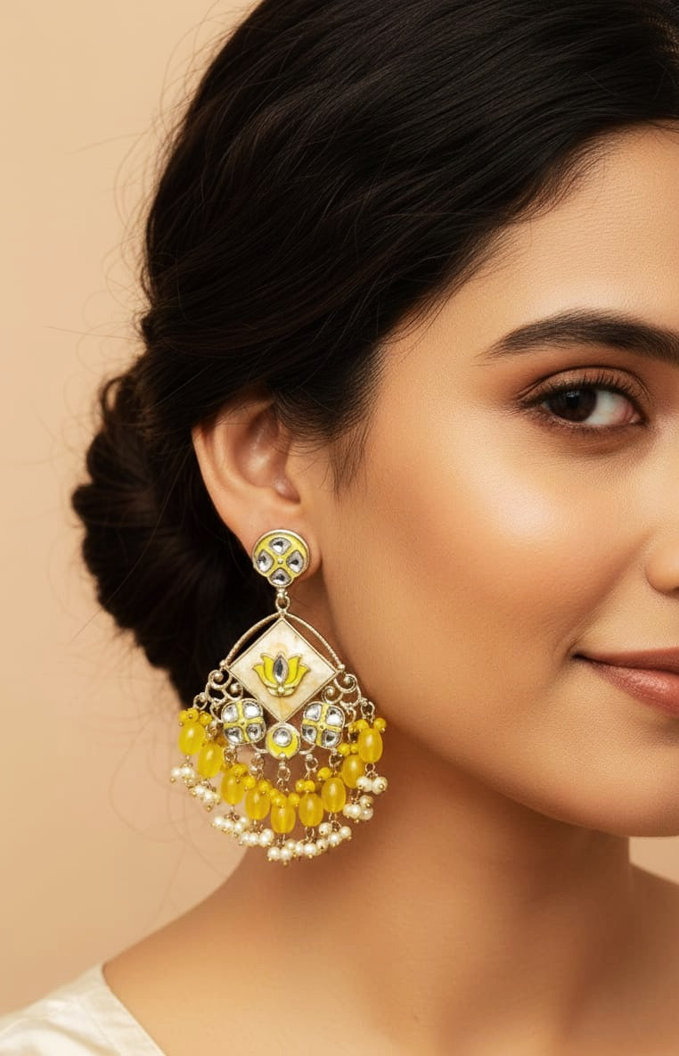 Saisha Chandbali Earrings