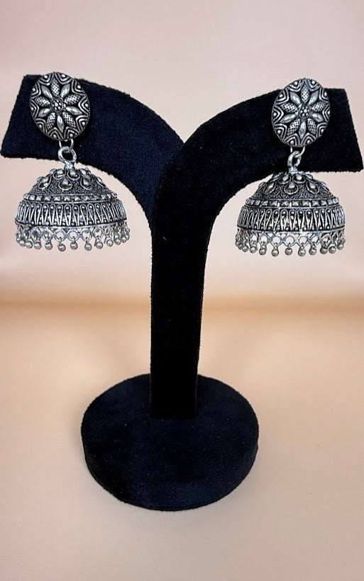 Radhavi Bareli Oxidized Jumka